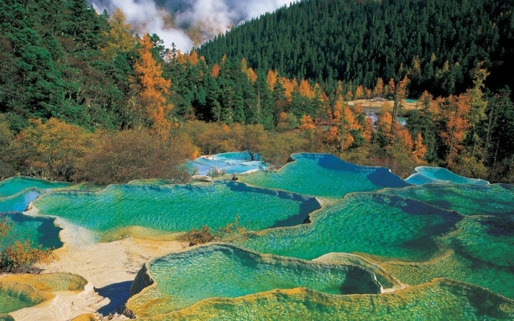 jiuzhaigou-valley-china-original.jpg