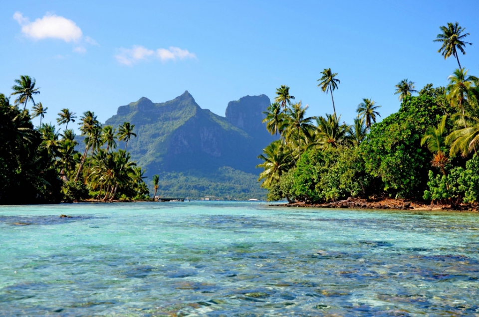 Lagoon-view of Mount Otemanu, Bora Bora - Beautiful places. Best places ...